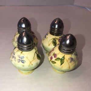 Evelyn Rose hand painted salt pepper shakers in the Tracy Potter design